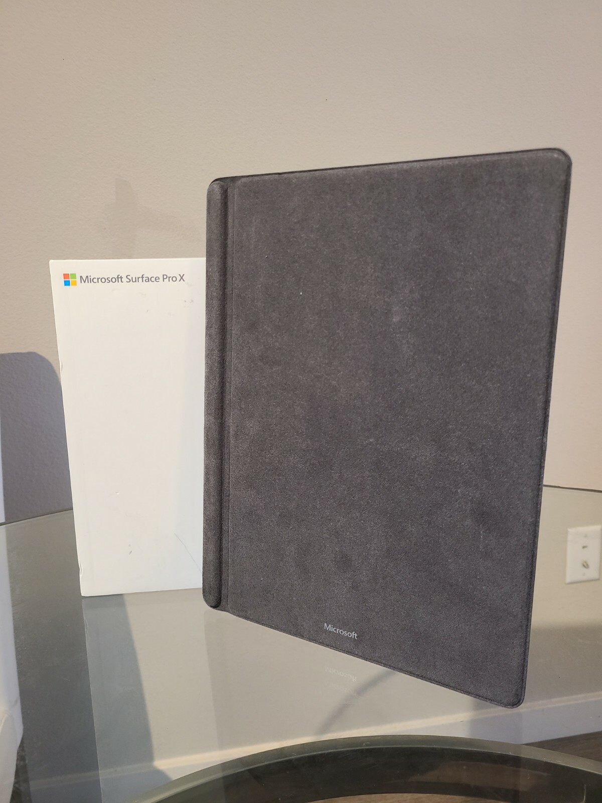 Microsoft Surface Pro X (SQ2) – 16gb RAM- 256GB SSD