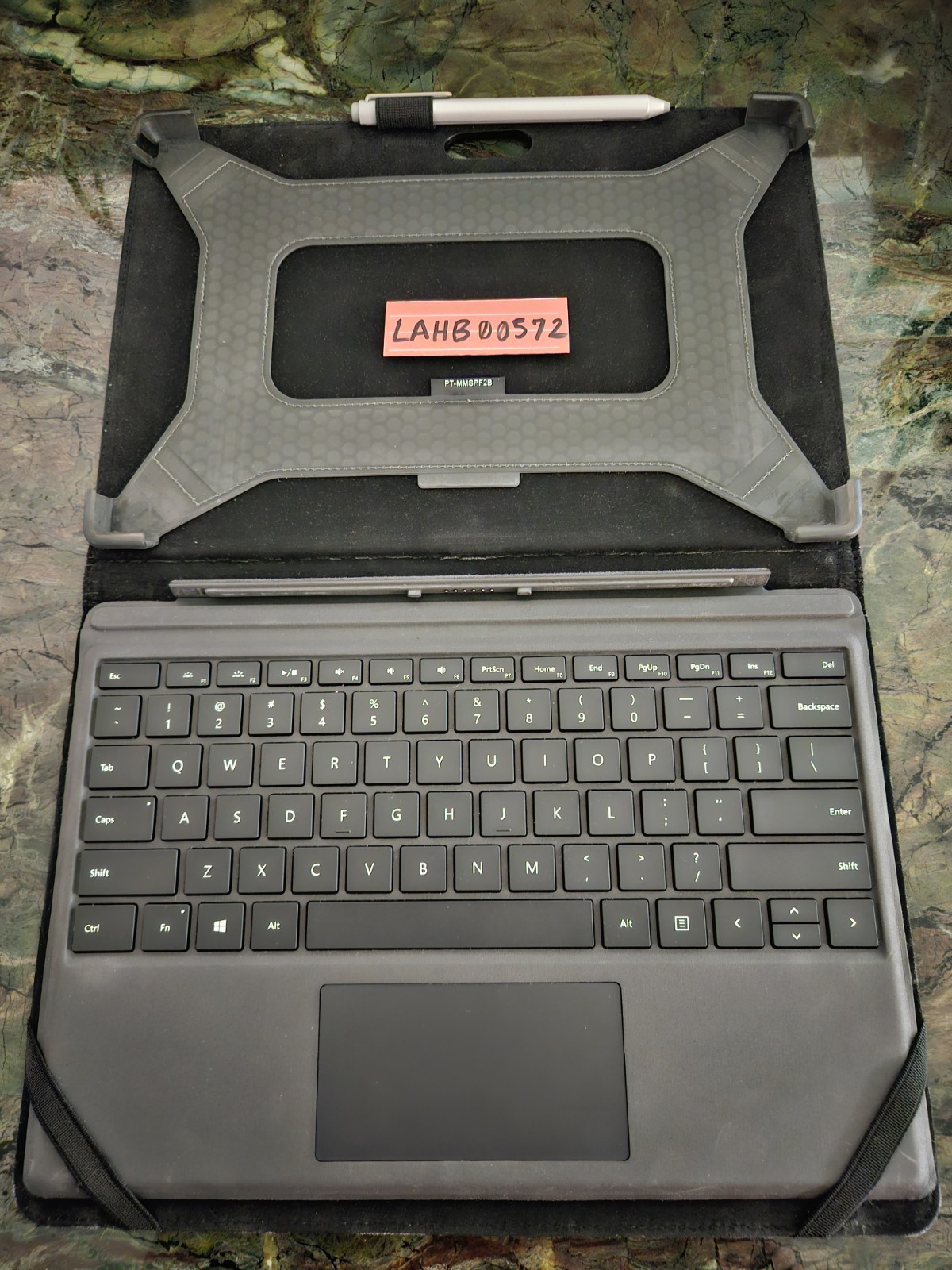 Microsoft Surface Pro 4 Bundle (includes Pen and Keyboard)