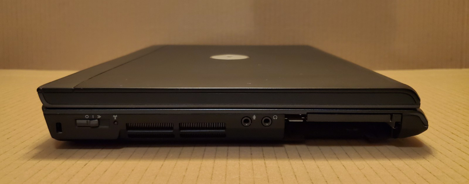 Dell VOSTRO 1500 Retro Gaming Laptop 15.4″ – Intel Core 2 Duo 1.60GHz – 1GB RAM