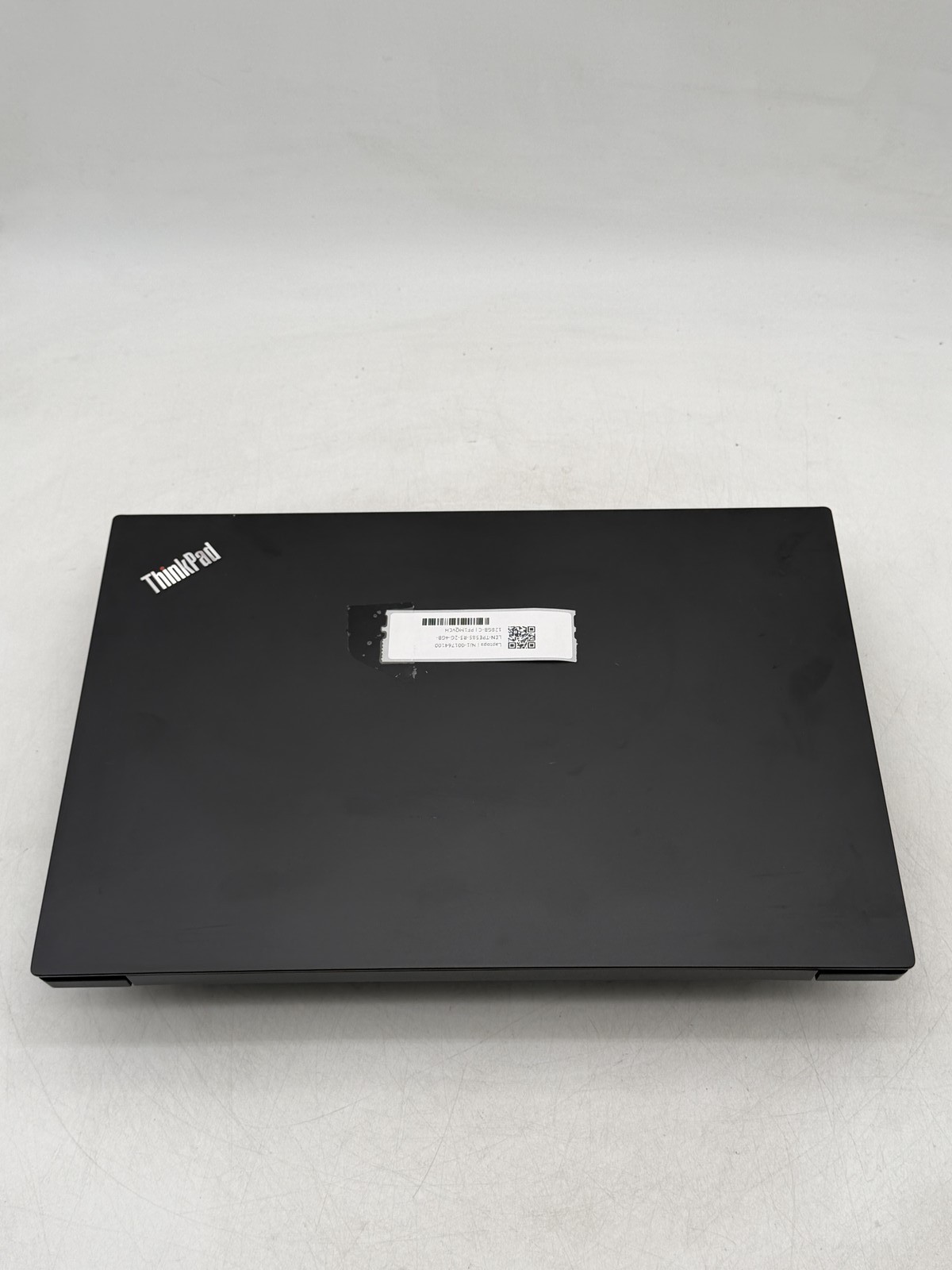 Lenovo ThinkPad (E585) 15.6inch AMD Ryzen 3 2200U 4GB 128GB NO OS Read