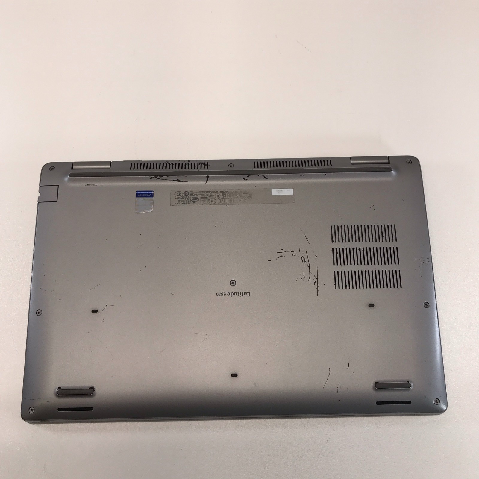 Dell Latitude 5520 11th Gen Intel i7-1185G7 16GB RAM 256 GB SSD Win 11 Pro