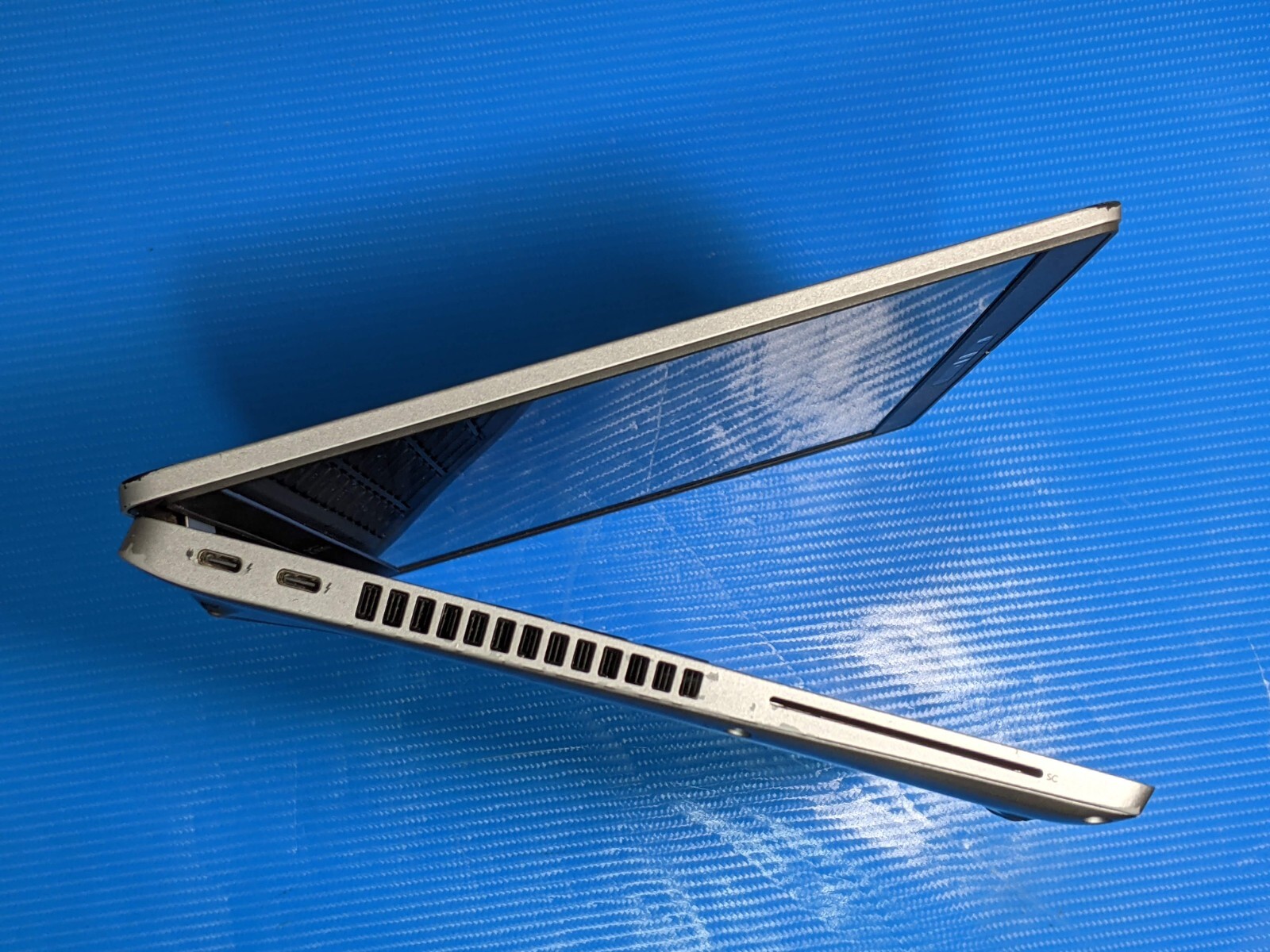 Dell Latitude 5420 14″FHD vPRO i7-1185G7 3GHz 16GB 256GB SSD W11P Warranty-08/26