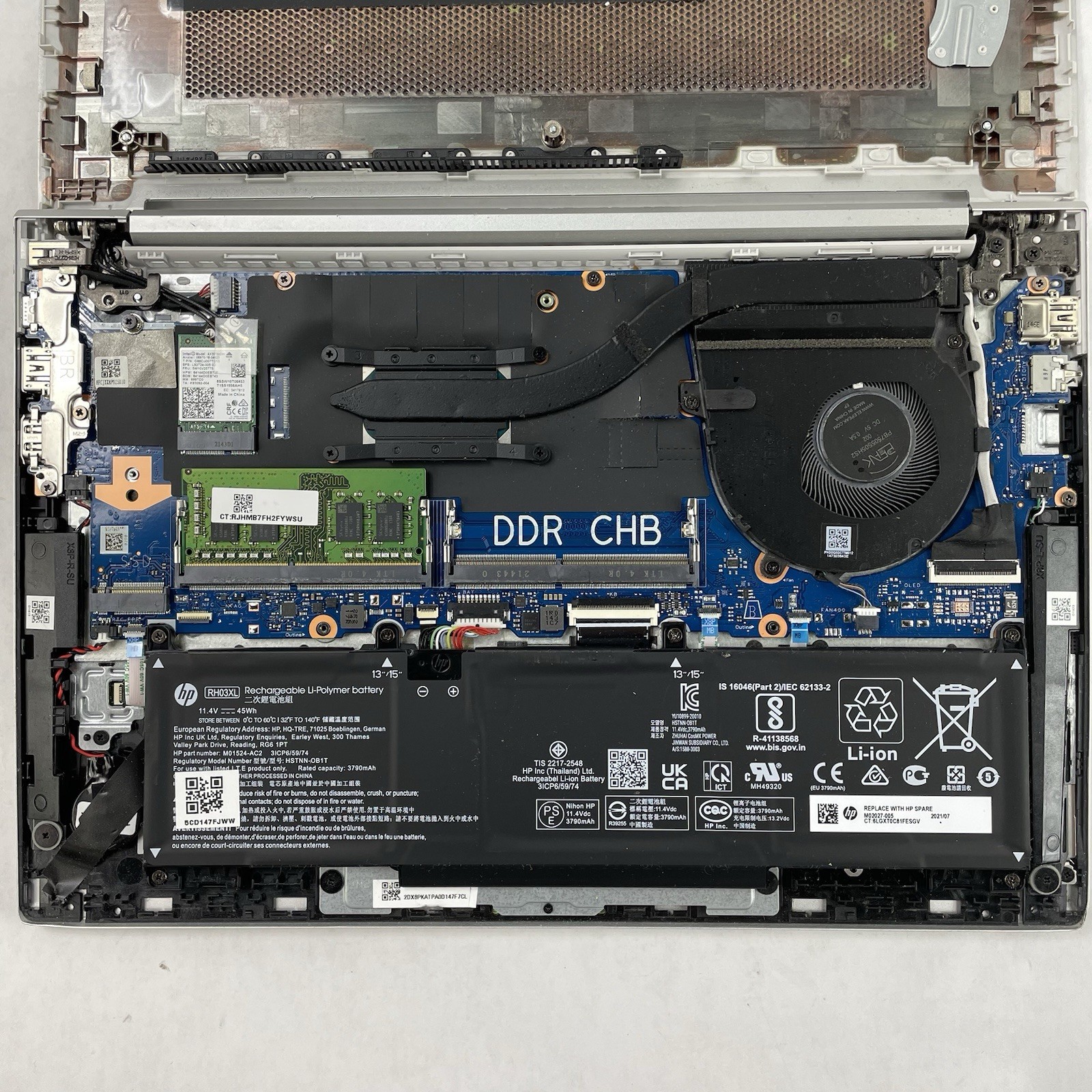 HP ProBook 630 G8 13.3″ i7-1165G7 2.80 GHz 8 GB RAM No SSD/OS/AC