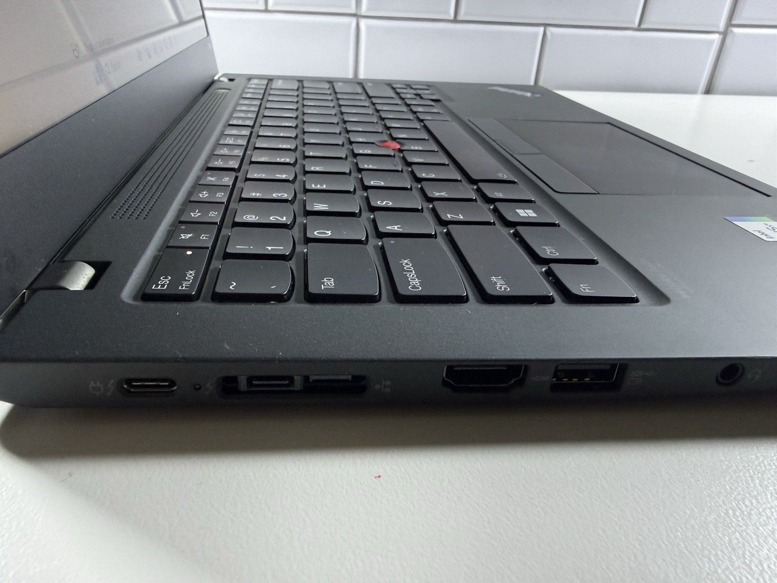 Lenovo ThinkPad T14s Gen 2 i7-1185G7 32GB 14″ FHD 128GB WWAN 4G Touch Read”