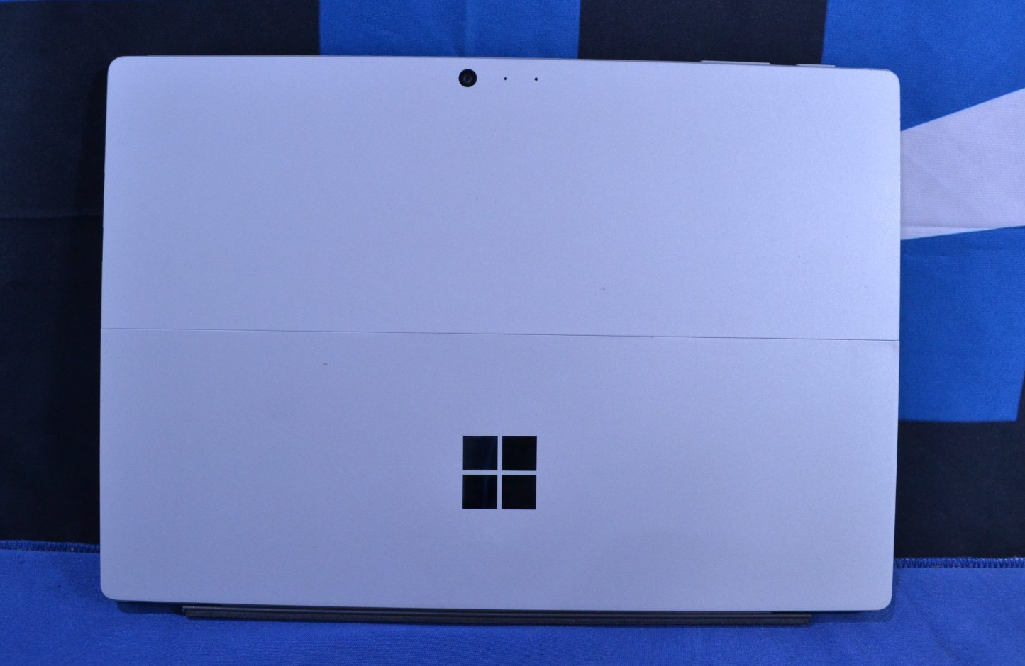 Microsoft Surface Pro 5 1796 m3-7Y30/ 4GB/ 128GB/ No OS (J121703)