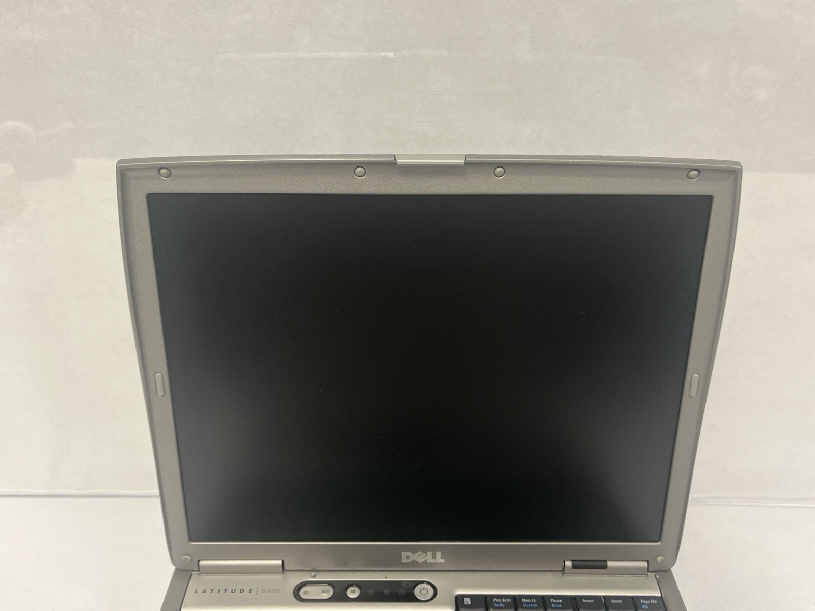 Dell Latitude D600 Pentium M 1.70ghz 512 MB Ram No HDD NO OS #2