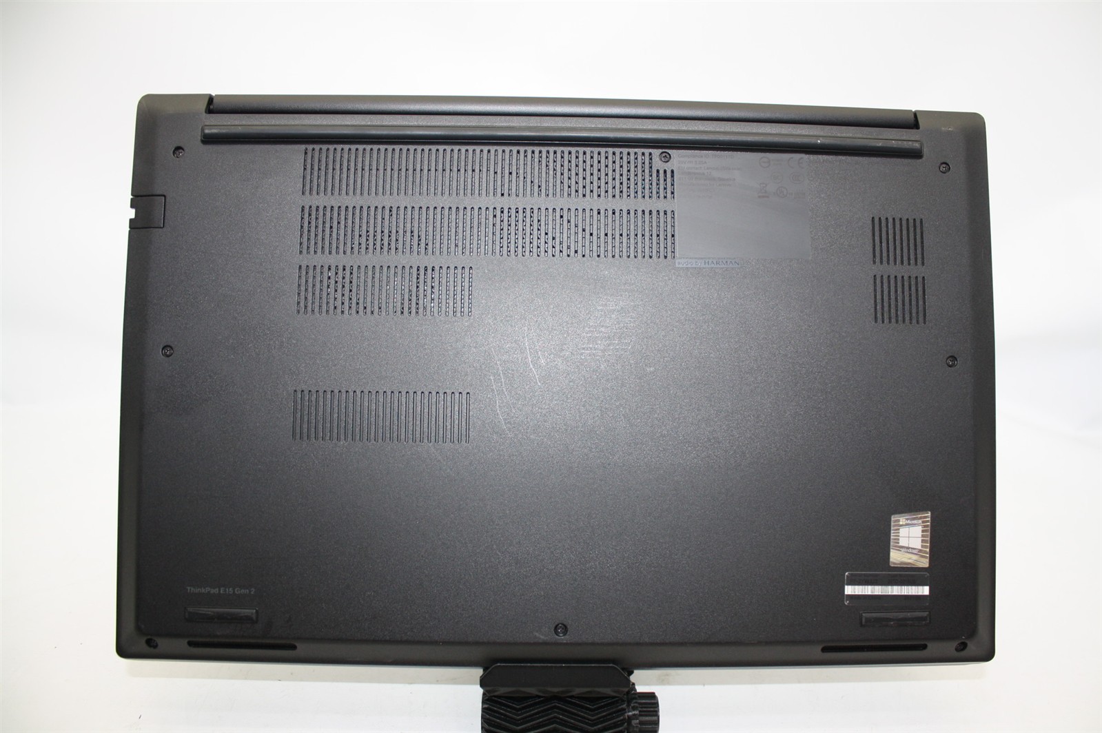 15.6″Lenovo ThinkPad E15 Gen 2 i5-1135G7 RAM 8GB NVMe 256GB/Cosmetic issue