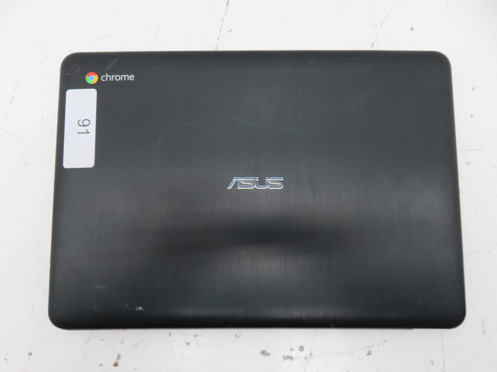 Asus C300MA-DB01 ChromeBook Intel Celeron N2830 2GB Ram 16GB eMMC Bad Battery