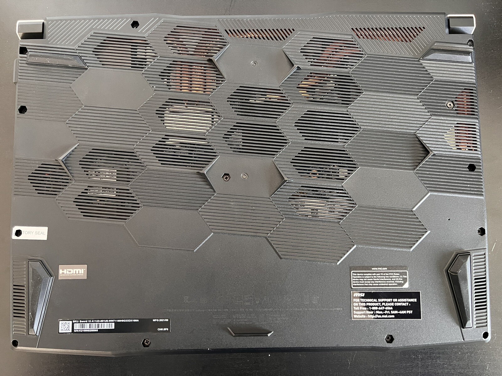 MSI Sword 15 A11UD 15.6″ 16g Mem, 512 SSD + 1TB SSD Internal