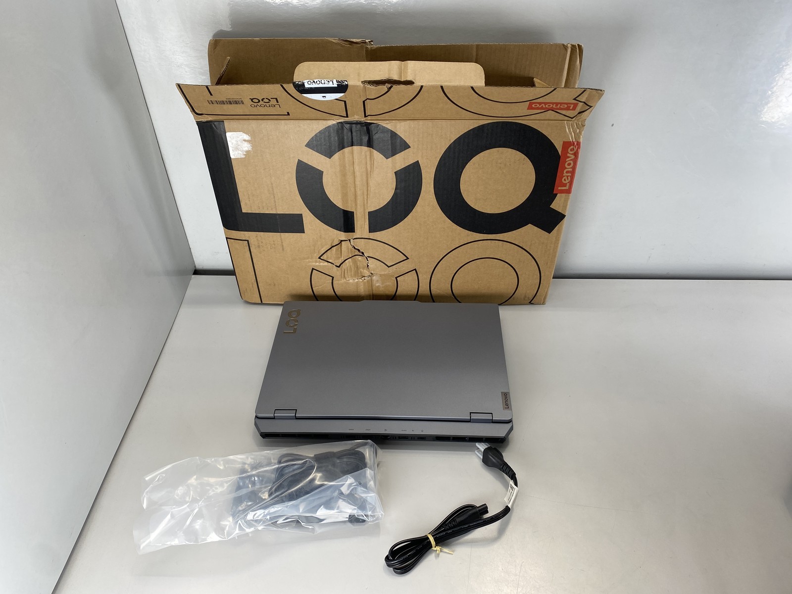 Lenovo Laptop LOQ 15AHP10 15.6″ AMD Ryzen 7 250 1TB RTX 5050- Gray