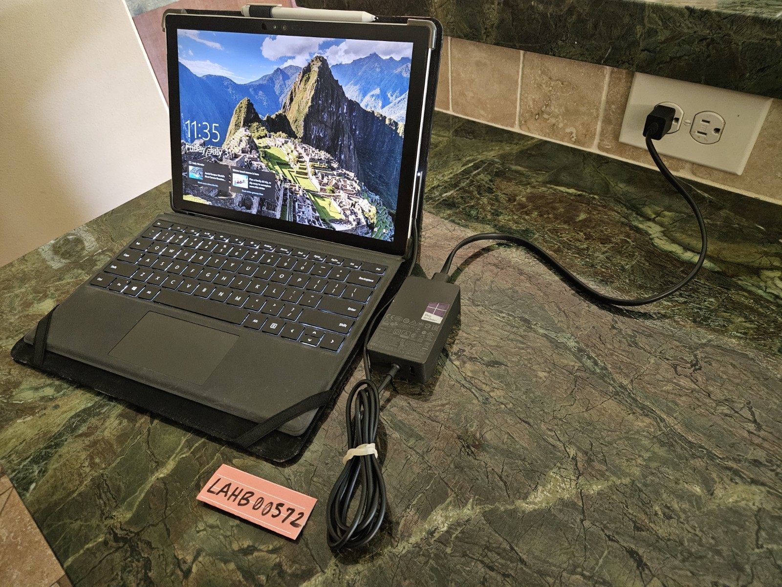 Microsoft Surface Pro 4 Bundle (includes Pen and Keyboard)