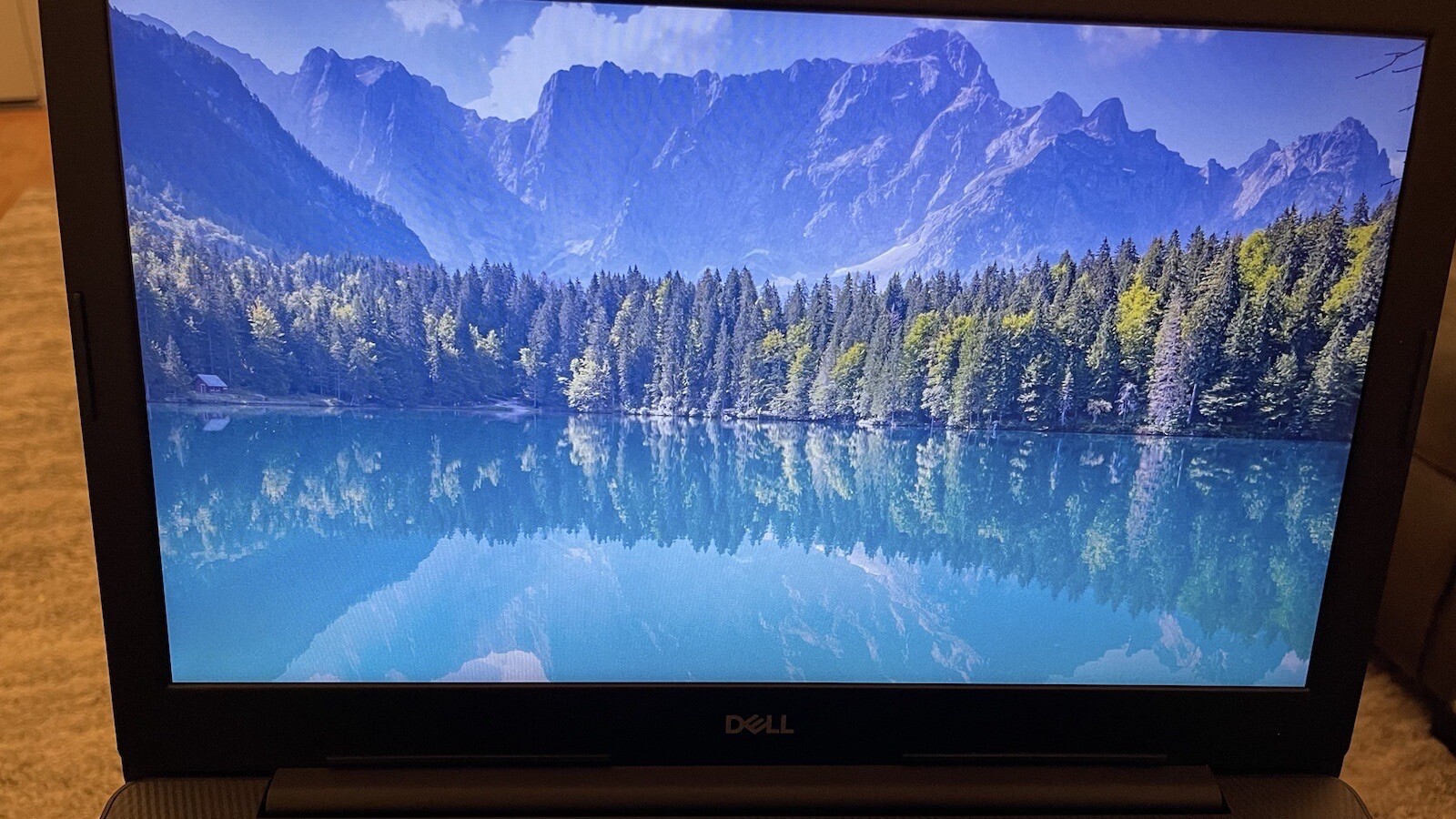 15.6″ Dell 3593 10th Gen Intel Core i5-1035G1 16GB RAM 256GB SSD Win 10