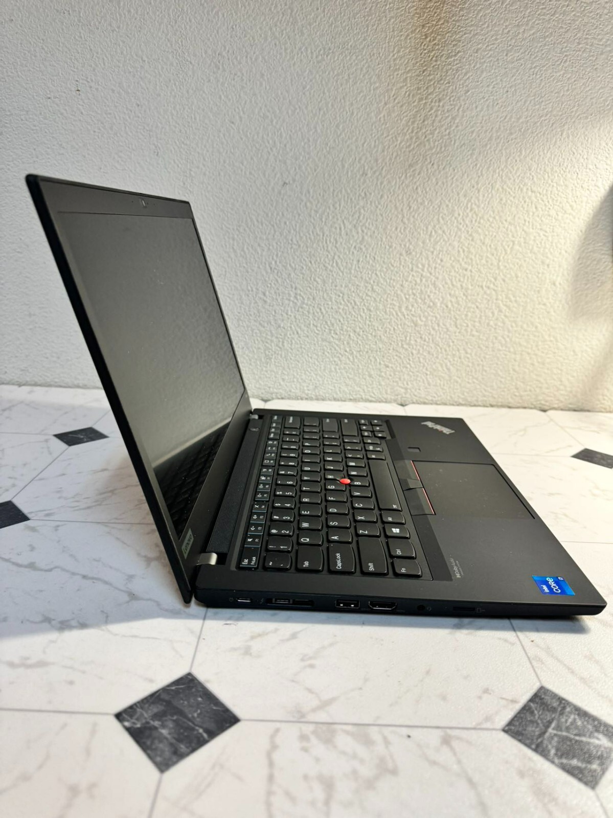 Lenovo ThinkPad P14s Gen2 i7-1165G7 16GB RAM 512GB SSD 14” FHD NVIDIA T500 6122