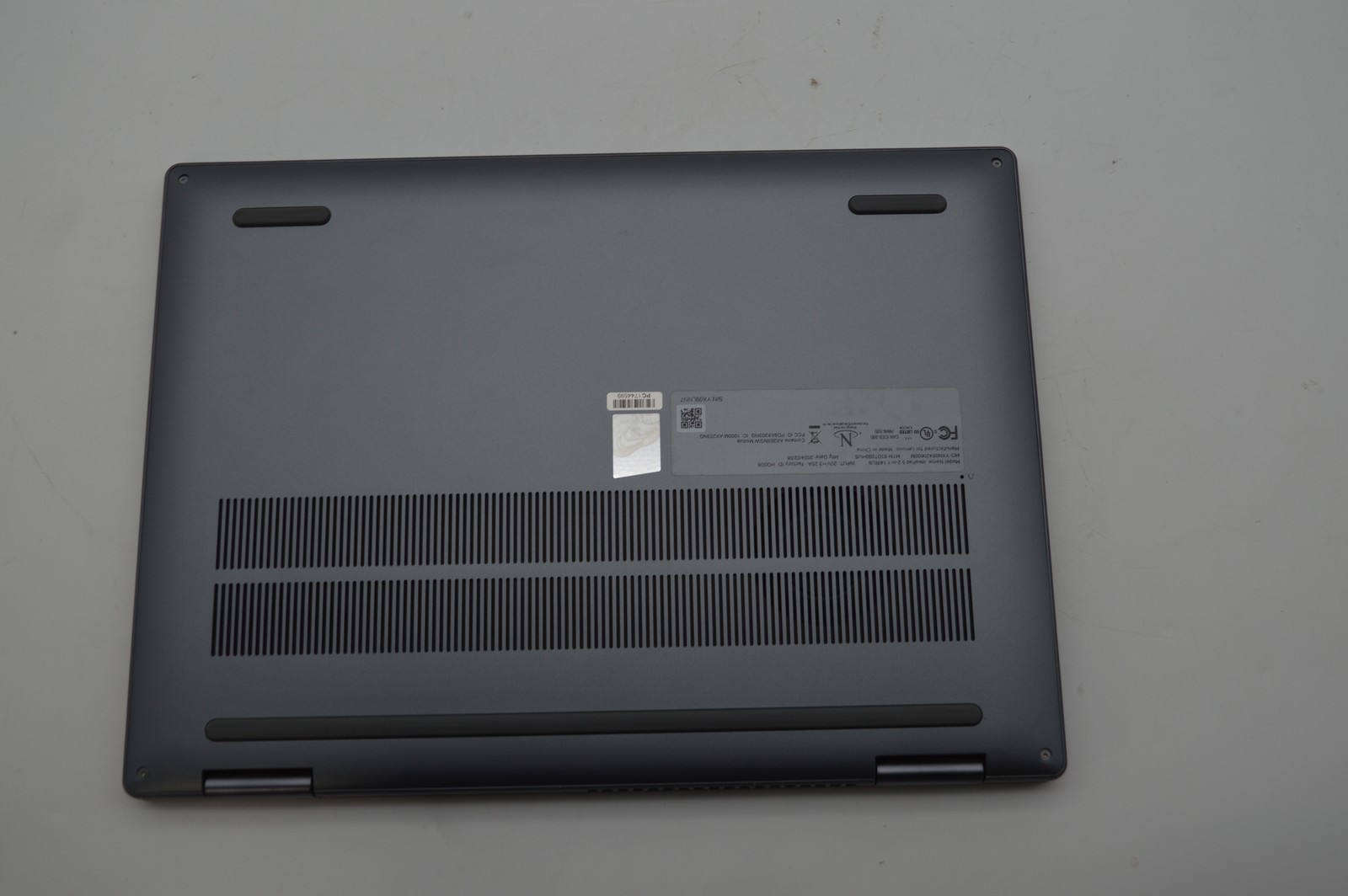 IdeaPad 5i 2-in-1 14″ Touch Intel Core i5 120U CPU 8GB RAM 256GB SSD PC1744599