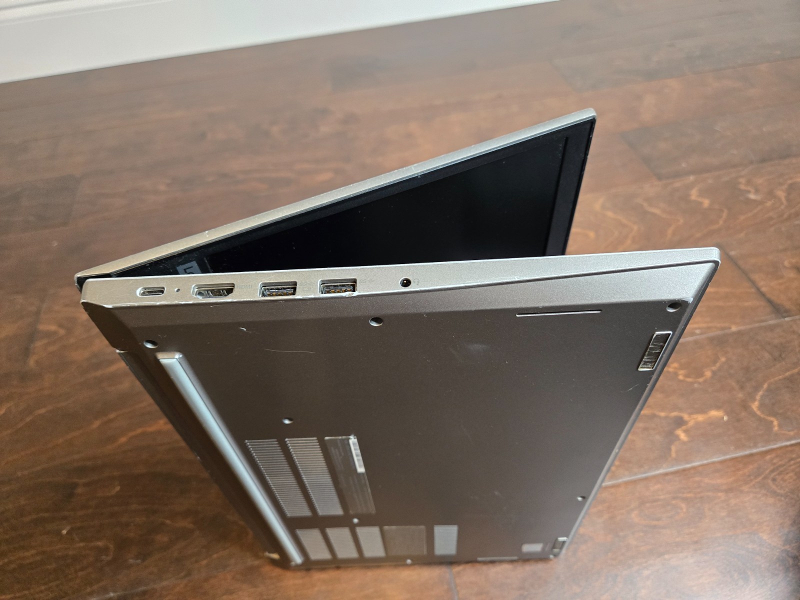 LENOVO ThinkPad E480 14″ Core i5-8250u 1.60GHz 16GB 256GB NVMe W11 Pro Grade B