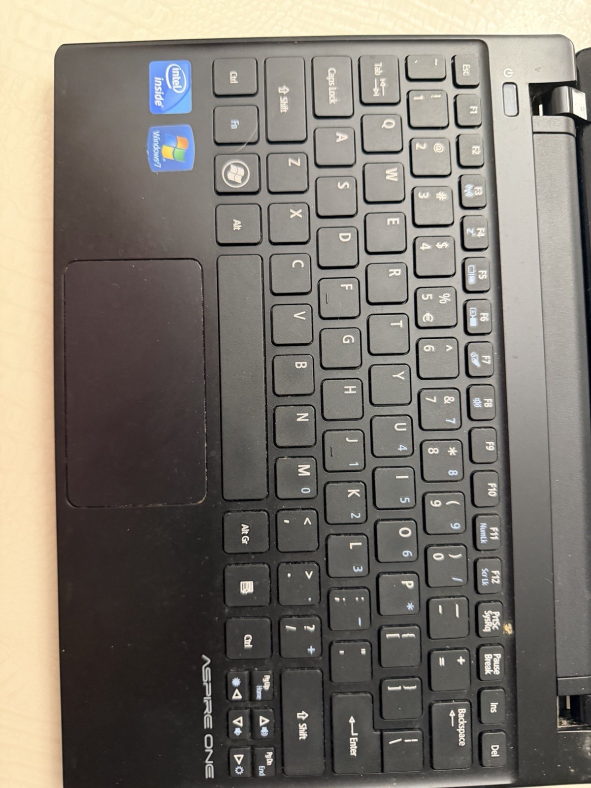 Acer Aspire One 11.6″ Netbook Intel Atom 1GB 250GB HDD Windows 7 Black