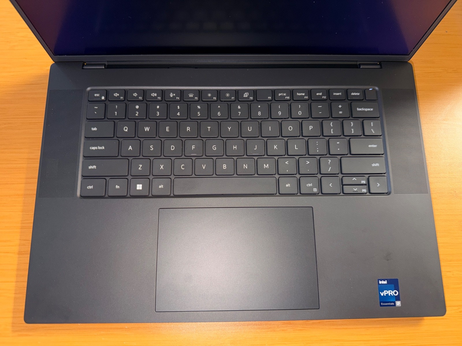 Dell Precision 5680 i7-13700H 16GB LPDDR5 1TB SSD 16″ FHD Win 11 PRO (9264)