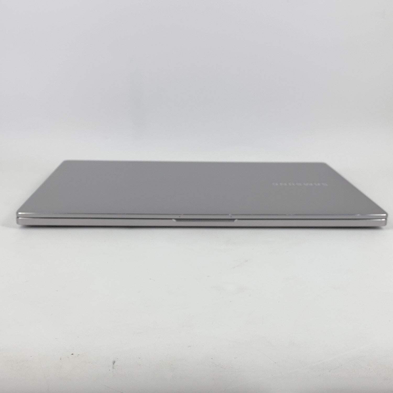Samsung Notebook 7 NP750XBE 15.6″ i7-8565U 2.0GHz 8GB RAM 256GB SSD