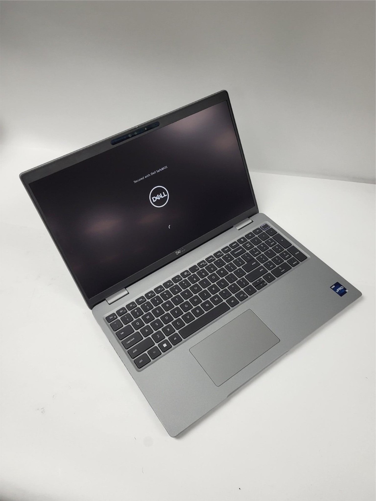 Dell Latitude 5540 15 FHD i5-1345U 16GB/256GB TOUCH Windows 11 Pro SAVE