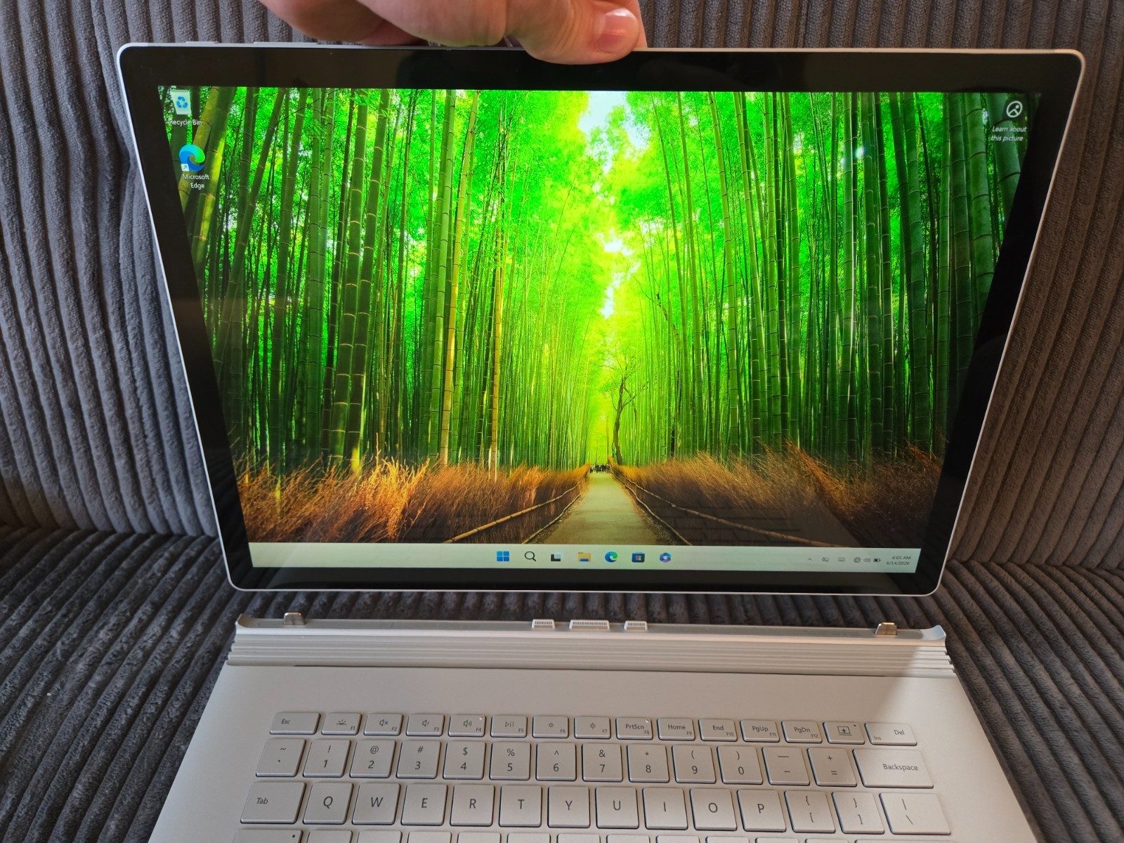 Microsoft Surface Book 3 15″ (256GB SSD, Intel i7-1065G7 GTX 1660 Ti 16GB RAM)