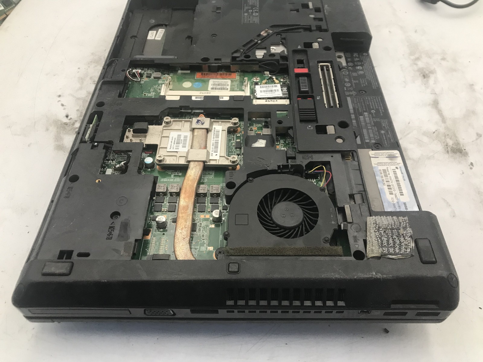 HP PROBOOK 6570B – BOOTS TO BIOS – INTEL I5 3340M – NO RAM – READ – BB