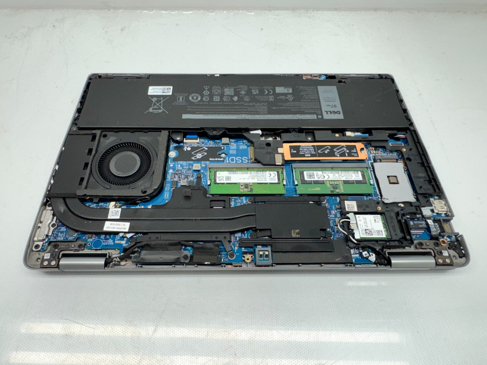 Dell Precision 3571 15.6″ i7-12700H@2.3GHz 16G RAM 256G SSD RTX A1000 *READ*