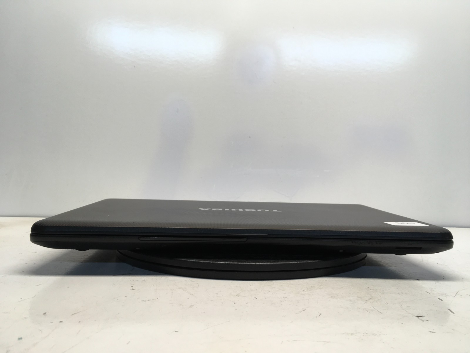 Toshiba Satellite C875D-S7105 AMD A6-4400M 2.7GHz 4 GB NO HDD/Battery
