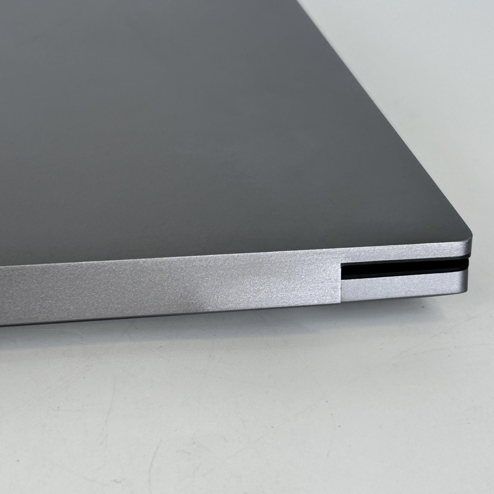 Dell Precision 5470 14 QHD+ TOUCH i7-12800H 32GB 1TB SSD RTX A1000 FRAME SPLIT