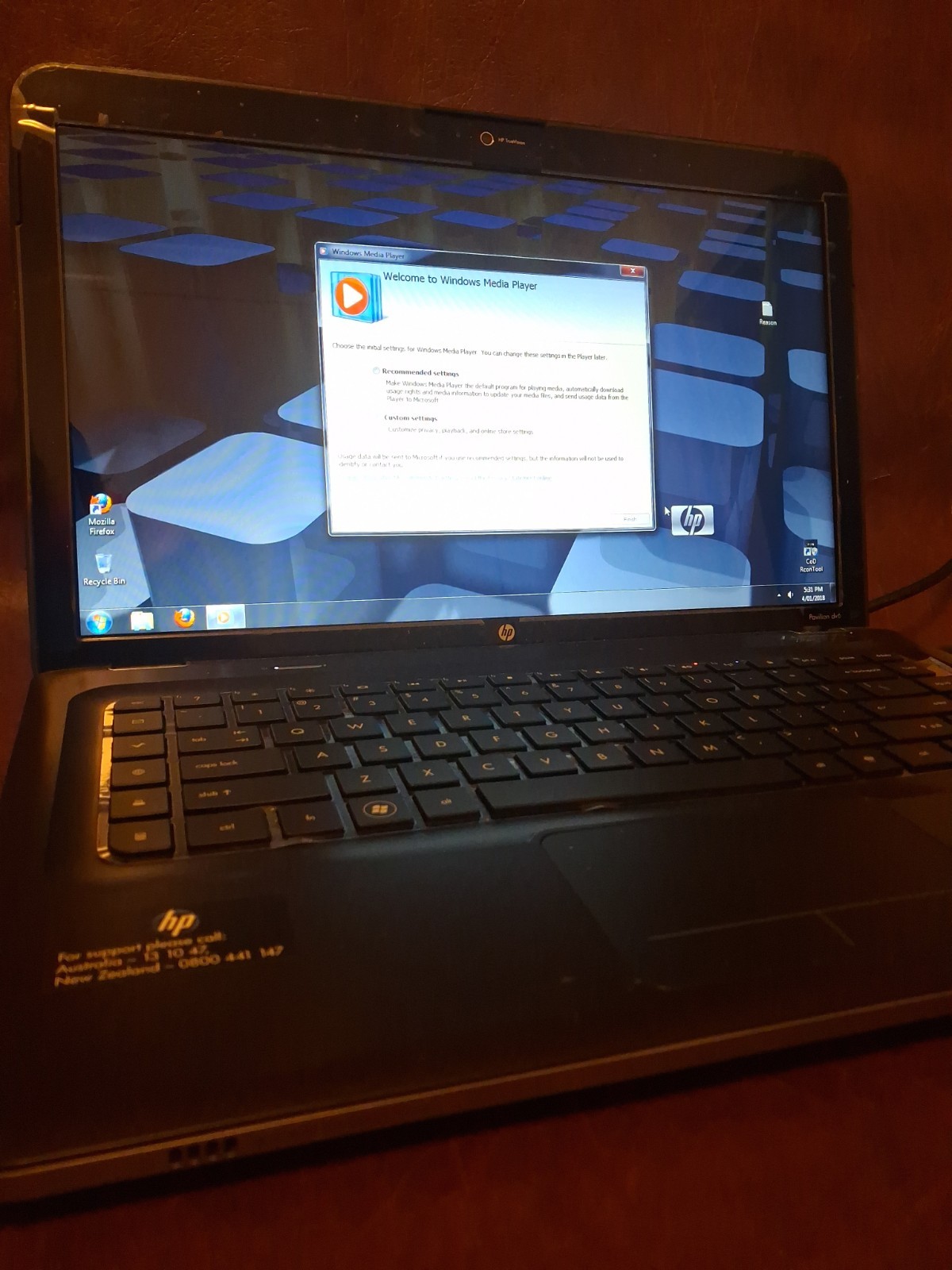 HP Pavilion g6 Notebook AMD Vision Windows 7 15.6 in Black Built-in Webcam