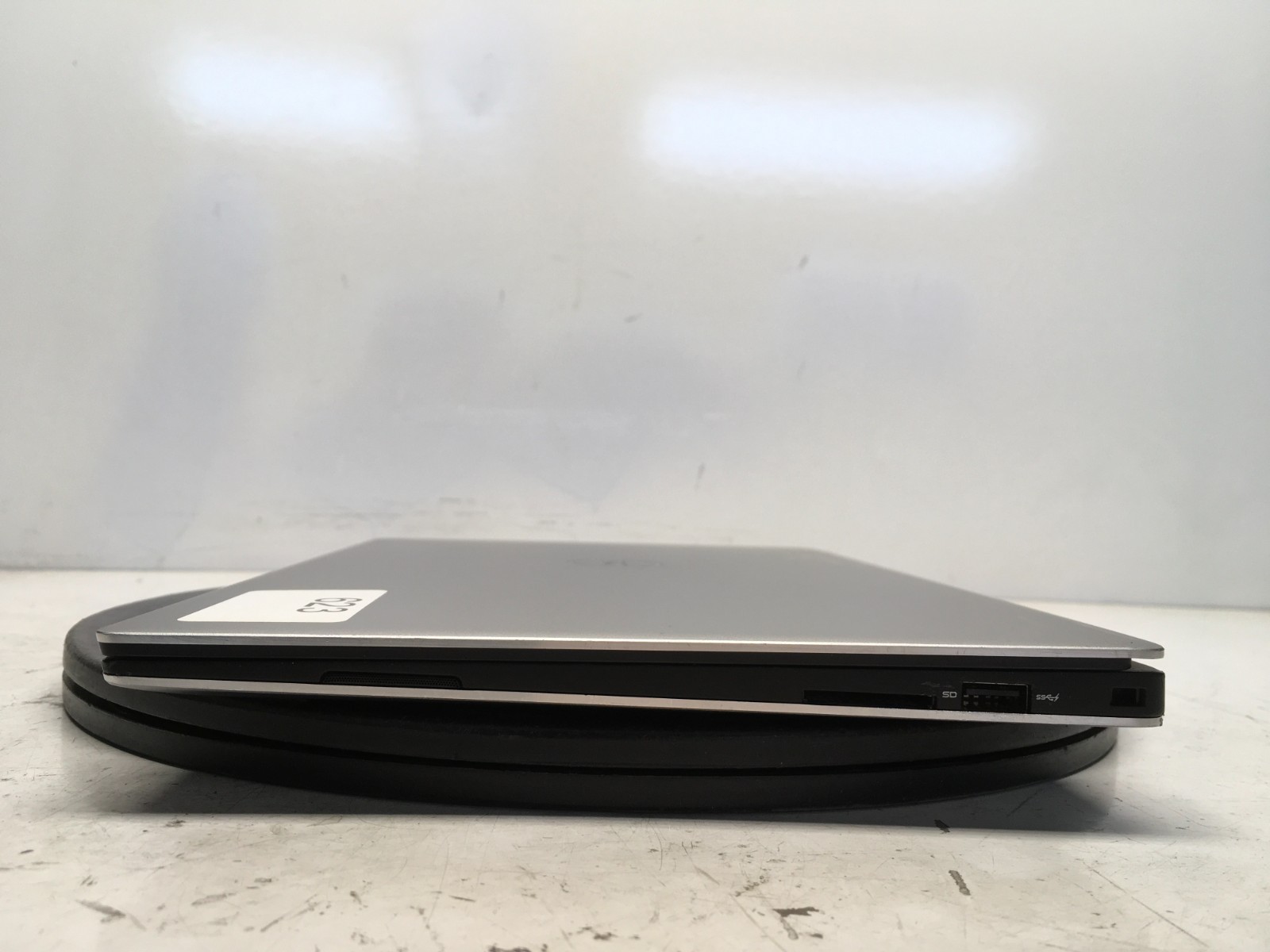 Dell XPS 13 9343 Intel i5-5200U 2.2GHz 8 GB NO HDD