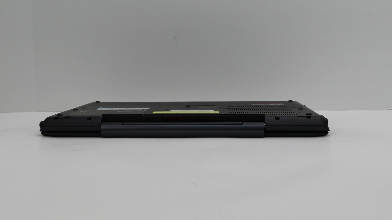 Sony VPCSB11FX i5-2410m 6GB 512GB – Excellent SERVICE BATTERY