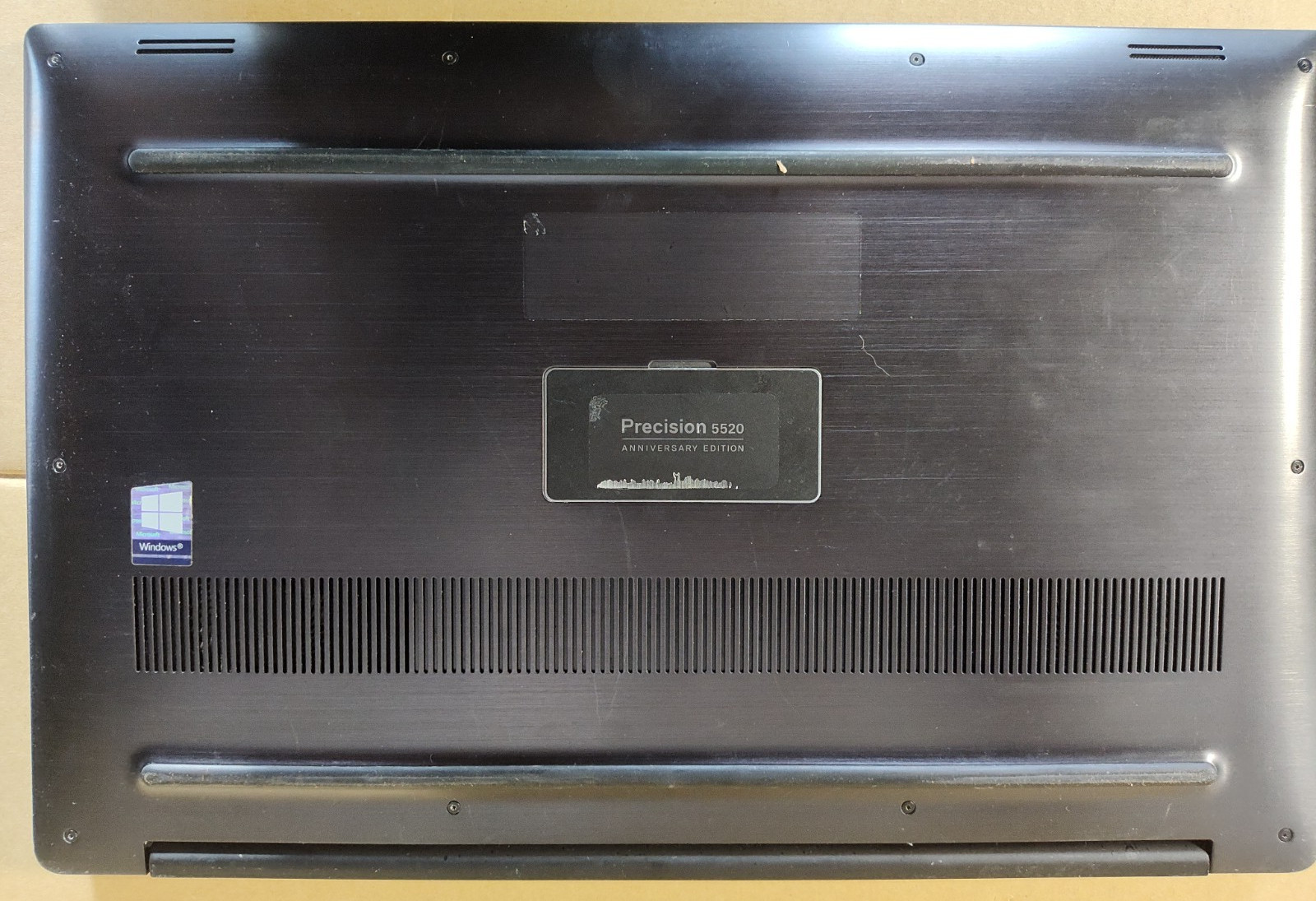 Dell PRECISION 5520 i7, 16GB RAM no ram NVME QUADRO M1200 15.6 IN TOUCH