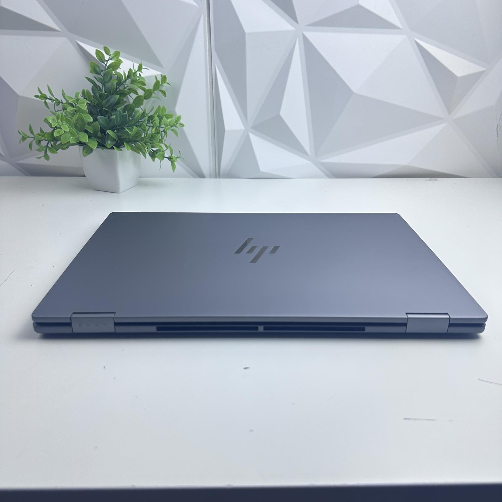 HP Envy x360 2-in-1 Laptop, 16″ Touch, Ryzen 5 8640HS, 8GB, 512GB *Please READ*