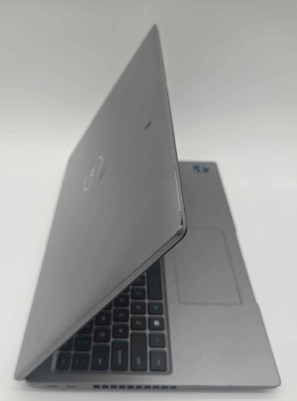 Dell Precision 3581 i5-13600H 16GB RAM 1TB NVMe SSD 15.6″ FHD Win11 Pro Tested