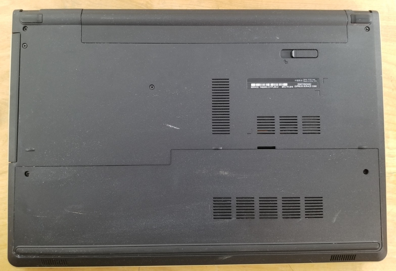 Dell Inspiron 15 5555, AMD E2-7110 , 4GB RAM, 1TB HDD, Win 10 GOLD *PLEASE READ