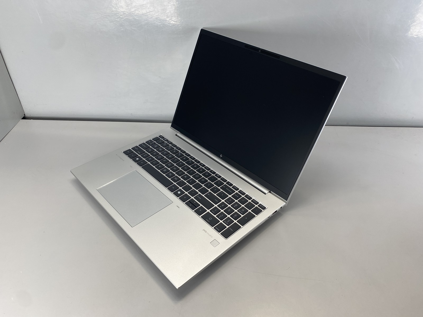 HP Laptop EliteBook 865 16 G11 16″ AMD Ryzen 7 Pro 8840U 512GB – Silver