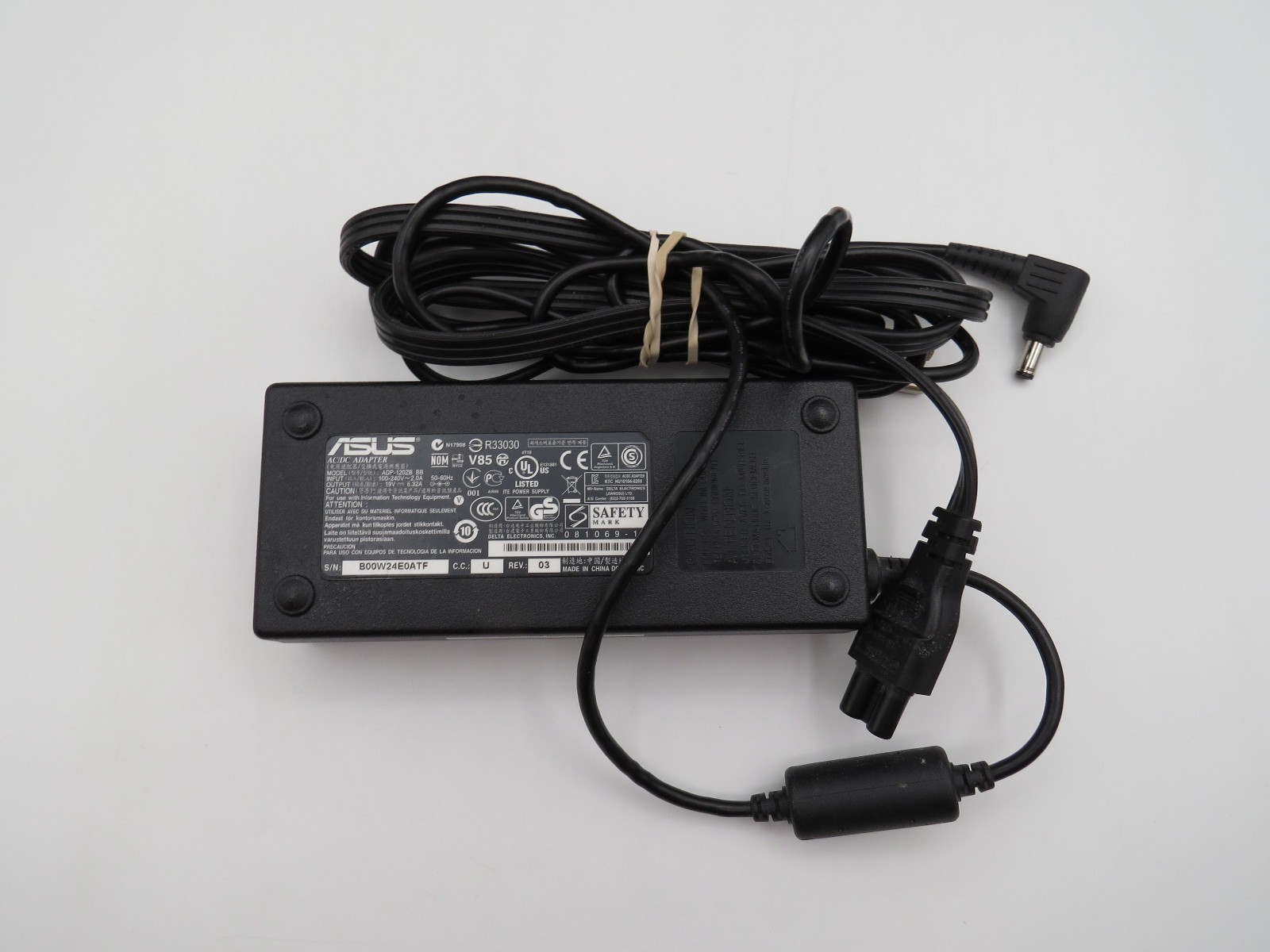 ASUS N56V | i7-3610QM @ 2.3GHz | 8GB DDR3 | 256GB 2.5″ SATA SSD | GeForce 650M |