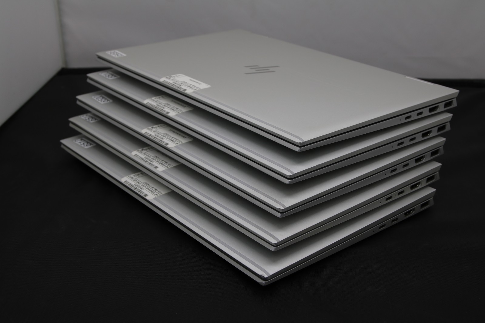 HP EliteBook x360 1040 G8 – i5-1145G7 – 16GB, 256GB, Windows 11 – Lot of 5 +ADP