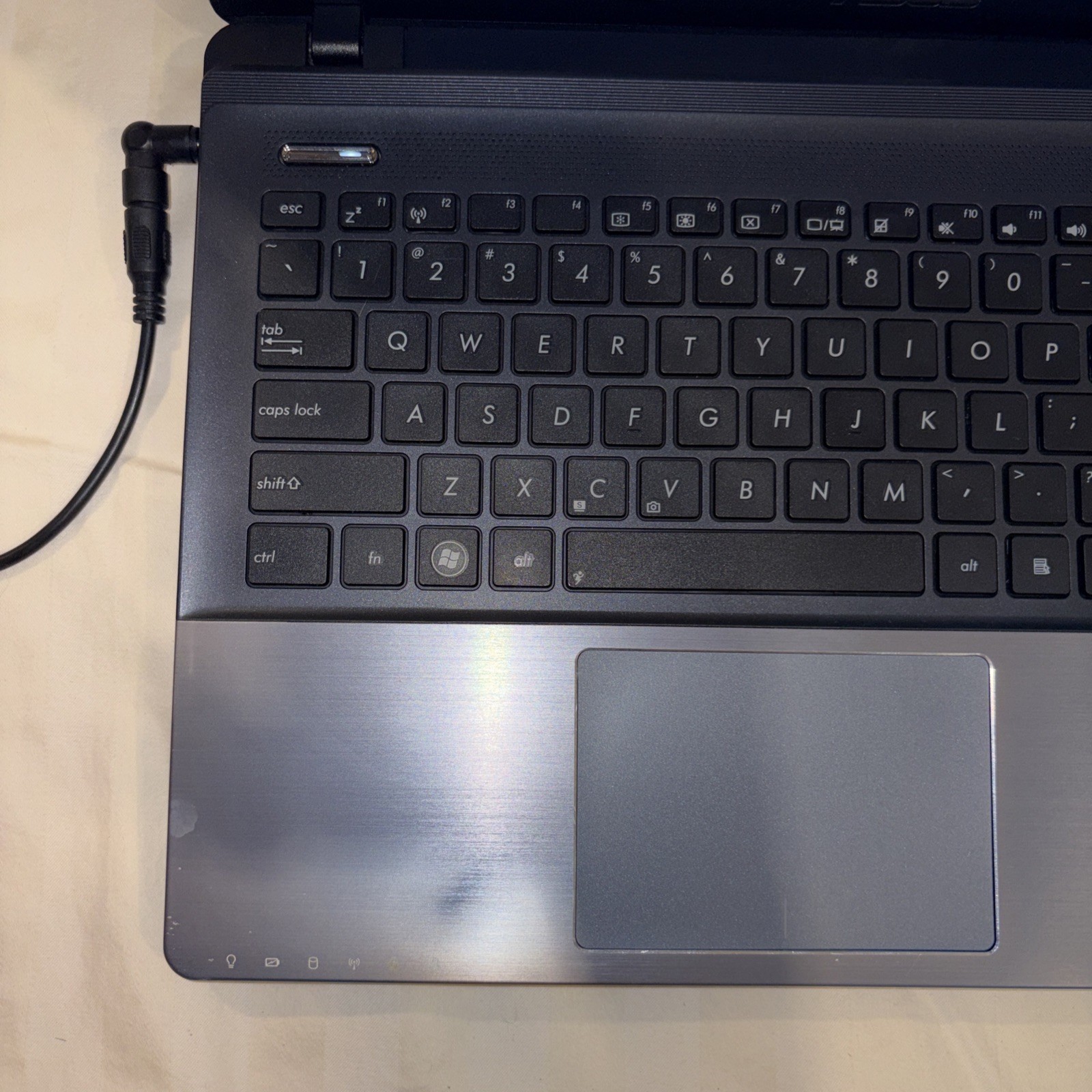 Asus U57A Laptop Intel Core i5 2450M 2.5GHz 6GB RAM 750GB HDD Win 10 Home