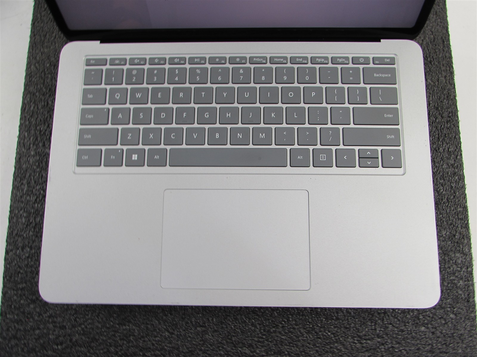 Microsoft Surface Laptop Studio 1964 i7-11370H 1TB SSD 32GB RTX A2000 *No A/C*