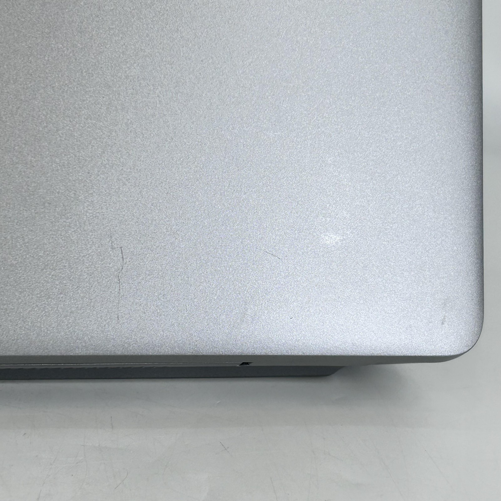 Dell Precision 3581 15.6 FHD 2.6 GHz i9-13900H 16GB 1TB SSD RTX 2000 Ada Good