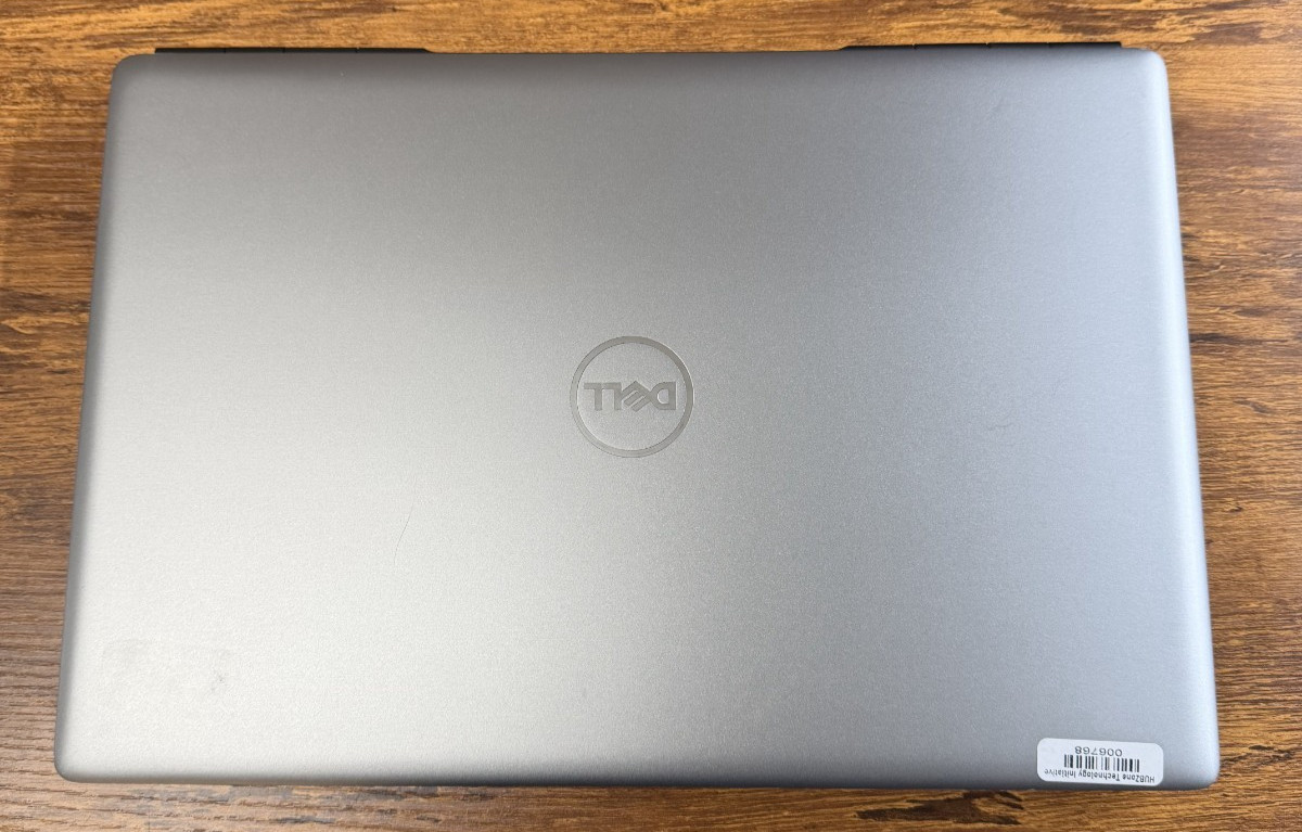 Dell Precision 7560 Intel(R) Core(TM) i9-11950H 32 GB RAM 1 TB SSD 15.6″