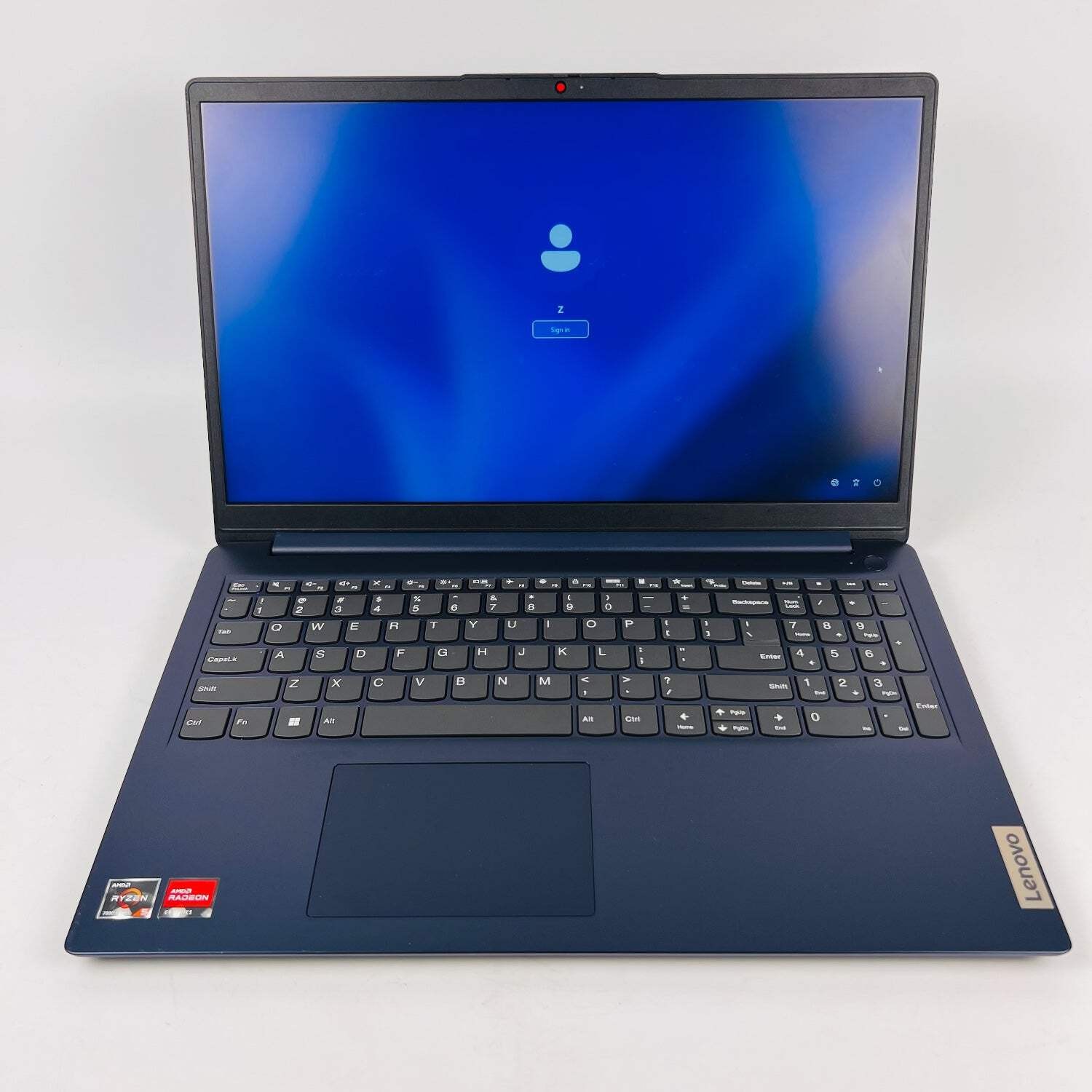 Lenovo IdeaPad 1 15AMN7 15.6″ Ryzen 5 7520U 2.8GHz 8GB RAM 256GB SSD