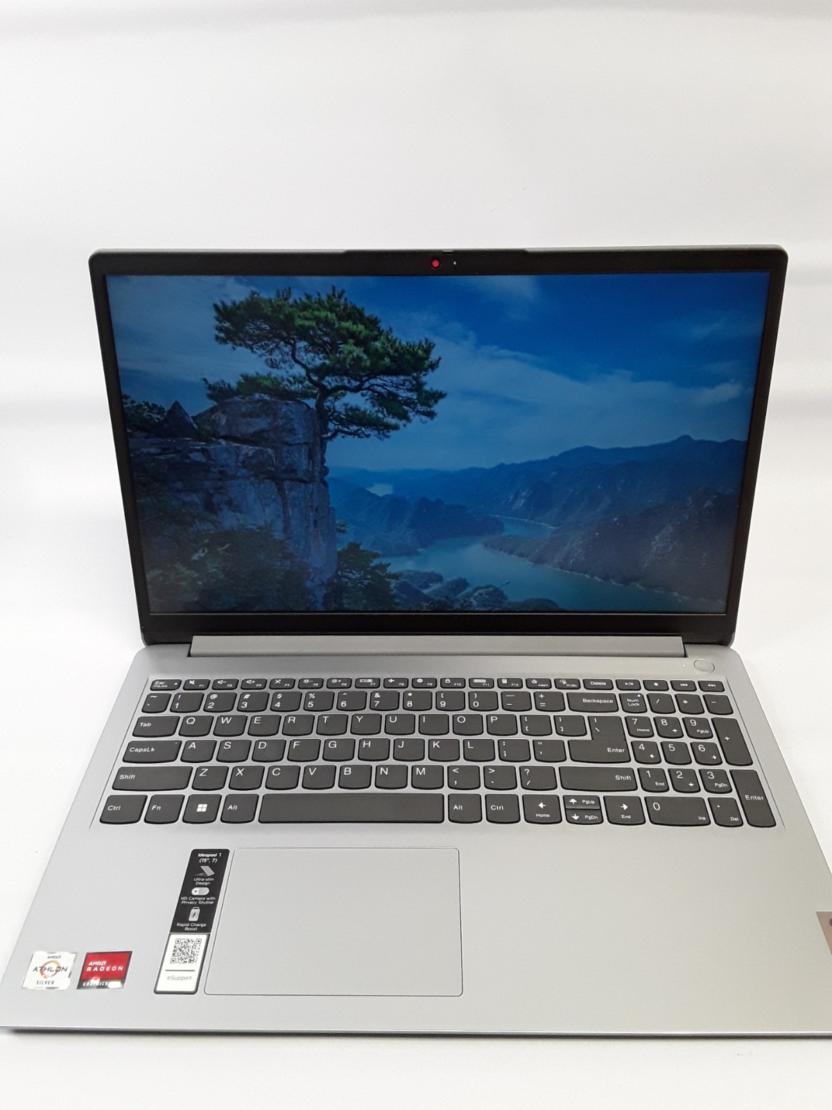 Lenovo IdeaPad 1 15ADA7 8GB RAM 128GB HD Win11 AMD Athlon 3050U