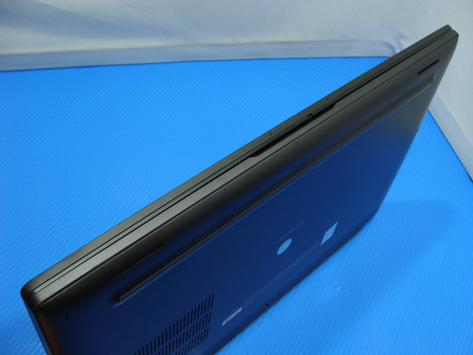 Dell Latitude 7520 15.6″UHD i7-1165G7 2.8GHz 16GB 512GB SSD +PowAd WRTY-10/2026