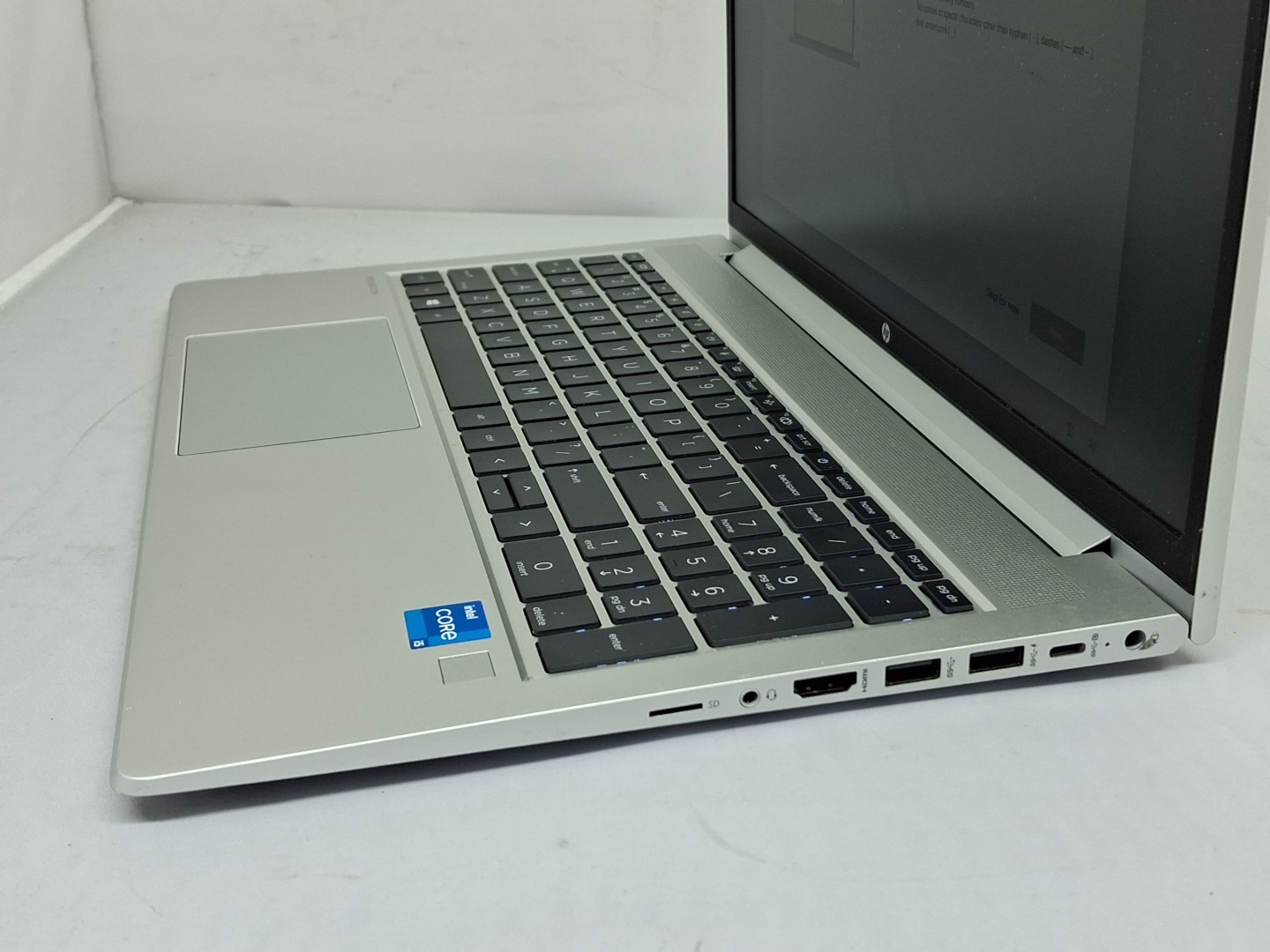 HP ProBook 450 G8 15.6″ – i5-1135G7, 8GB, 256GB – Windows 11