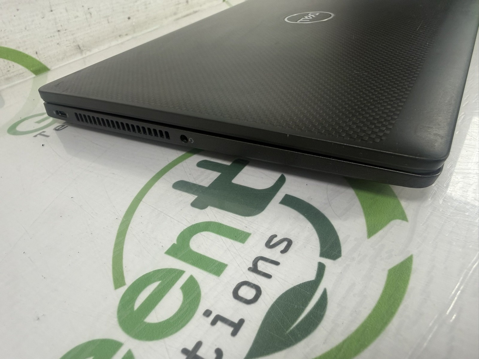 Dell Latitude 7430 14″ i5-1245U 2.5GHz 16GB DDR4 256GB NVMe W11 Pro Laptop