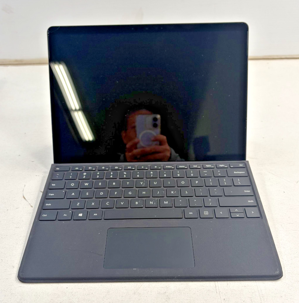 Microsoft Surface Pro X 1876 SQ1 512GB 3.00GHz 16GB Win 11 With Pen *Please Read