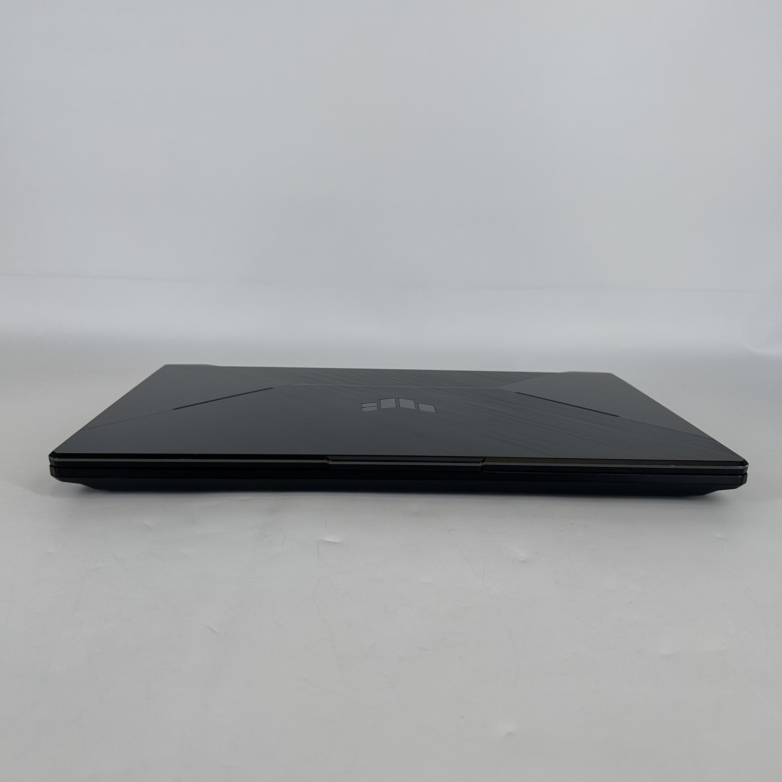 Asus TUF F17 17.3 FHD i5-11400H 2.70GHz 8GB 512GB SSD NVIDIA RTX 2050 Very Good