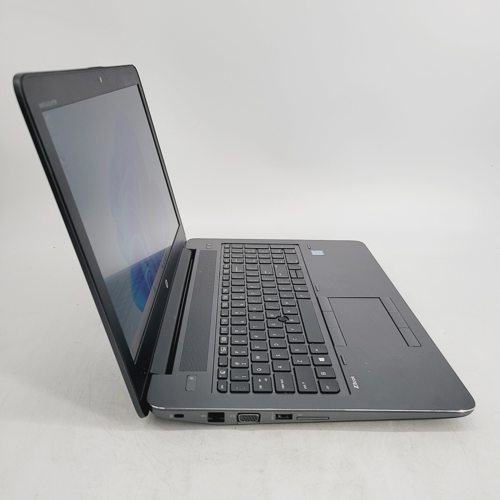 HP ZBOOK 15 G3 i7-6700HQ 2.6GHz 8GB 128GB NVMe 15.6″ Fire Pro 4GB Laptop Win 11